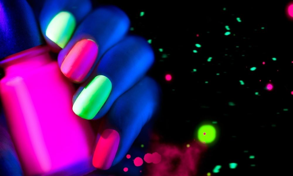 Quick Guide To Glow-in-the-Dark Dip Powder – Nail Company