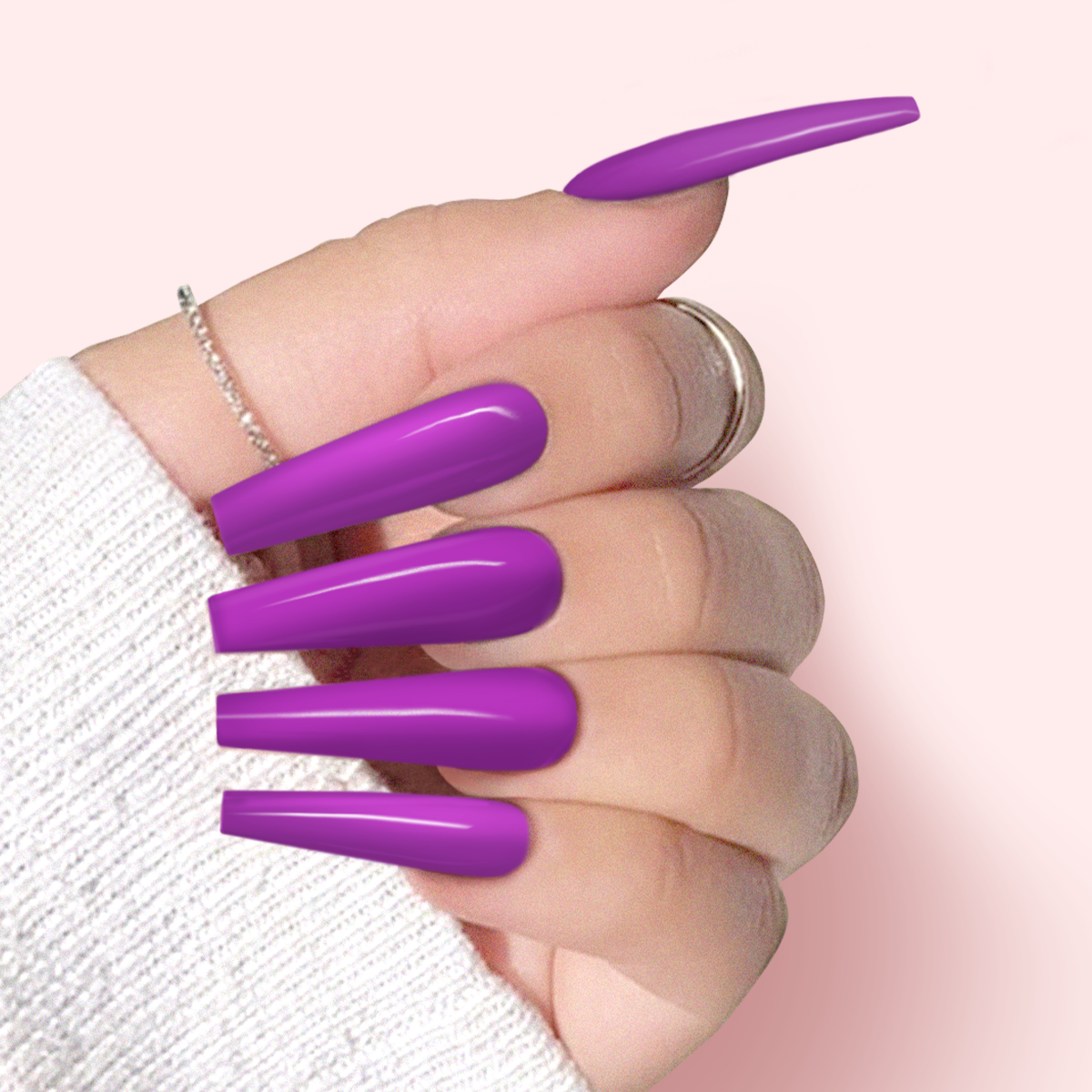 Hands Wearing DD313 Paradise Affair By IGel Beauty