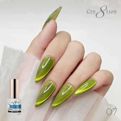 Hands wearing Mystical Cat Eye Gel 07 By Cre8tion