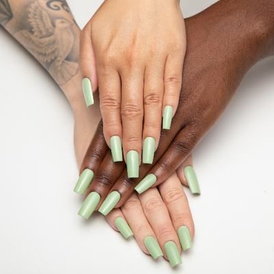 Apres Gel Couleur (HEMA-free, TPO-free) - 353 Sage Advice hand