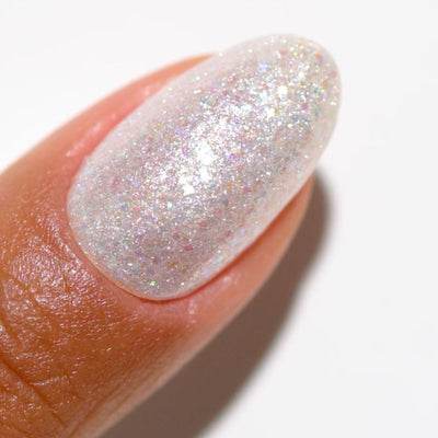 finger wearing DND Gel Polish - 895 Disco Daydream