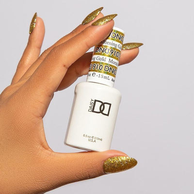hands wearing DND Gel Polish - 910 Morning Gold