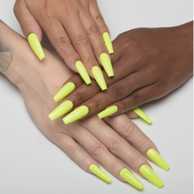 Apres Gel Couleur (HEMA-free, TPO-free) - 206 Luna Luna hand