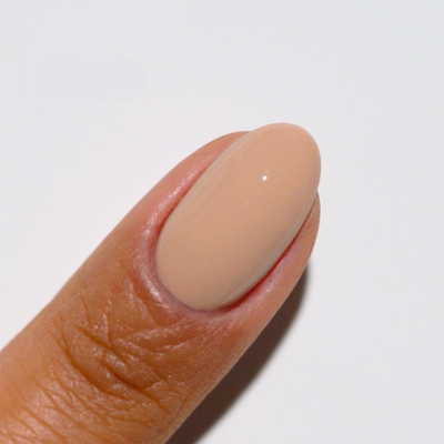 swatch of DND Diva Gel Toasted