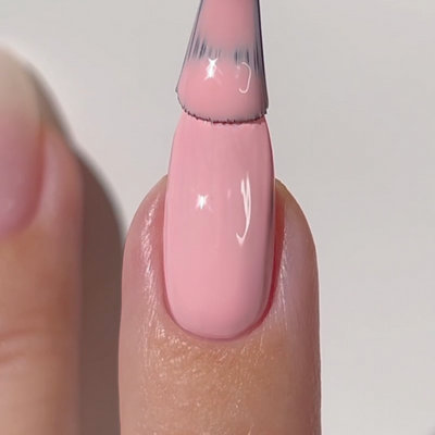 finger wearing DND Diva 066 Texas Rose