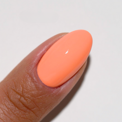 finger wearing DND Gel Polish 802 Honeymoon