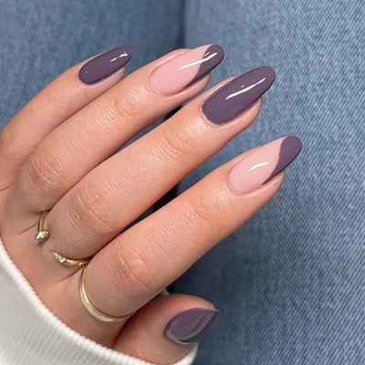 hands wearing DND DC Gel - 101 Blue Plum