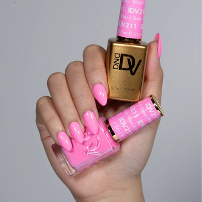 hand wearing DND Diva gel polish 211 What A Tease