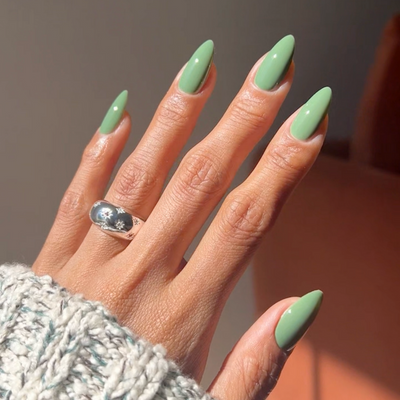 hands wearing First Place 286 Diva Gel & Polish Duo by DND