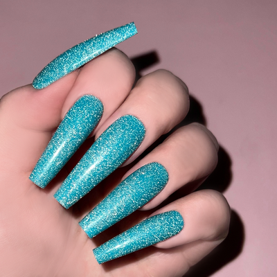 Swatch of GFX119 Topaz By Kiara Sky
