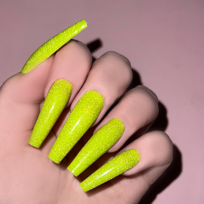 Swatch of GFX121 Lightning By Kiara Sky