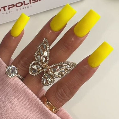 hands wearing OG224 Sun & Flirty Gel & Polish Duo by Notpolish