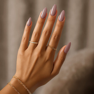 hands wearing Chaun Legend Gel - Risque Business