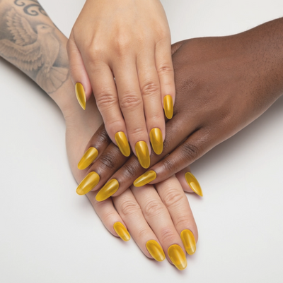 Apres Gel Couleur (HEMA-free, TPO-free) - J15 Under The Tuscan Sun hand