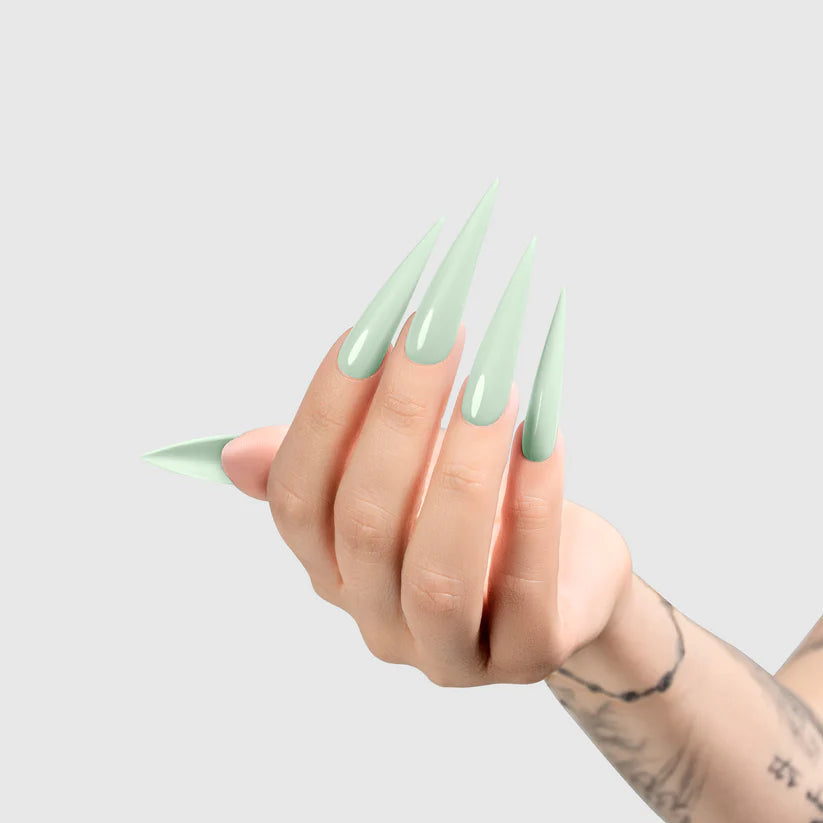 Chaun Legend Gel - LG5133 Mint To Go Viral hand