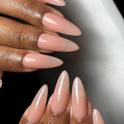 DND Gel - 866 Soft Tulips Hand