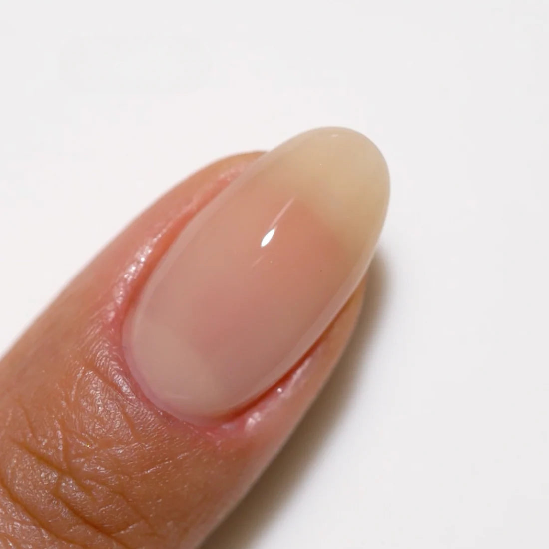 DND DC Dap Dip Powder 1.6oz - 2451 Tan Lines finger