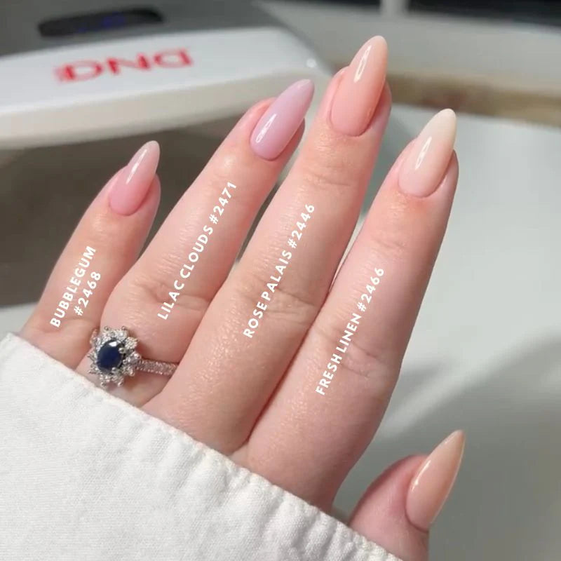 DND DC Dap Dip Powder 1.6oz - 2466 Fresh Linen hand