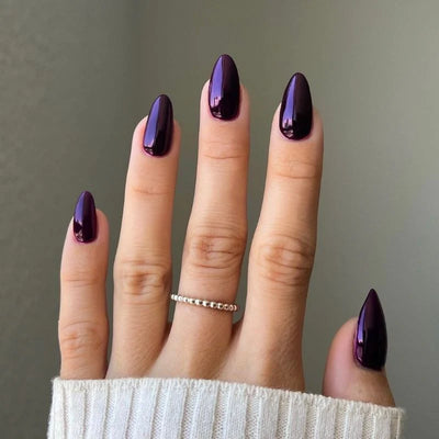 DND Diva Gel - 254 Vampire's Kiss Hand 1