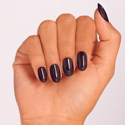 Hands wearing U14 Good Girls Gone Plaid Dip Powder by OPI