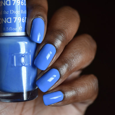 hands wearing DND Gel Polish - 796 Roll The Dice