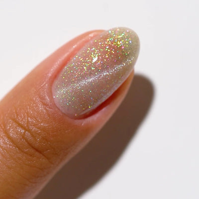 finger wearing DND DC Cat Eye Elf House