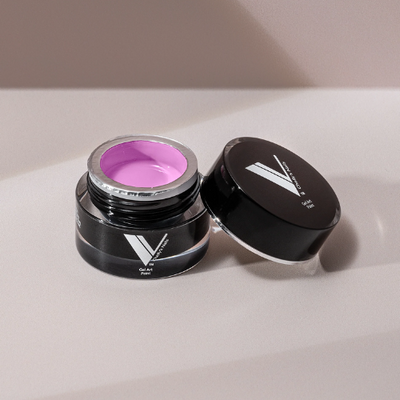 014 Looking A (Door)able Chelly's Gel Pods By Valentino Beauty