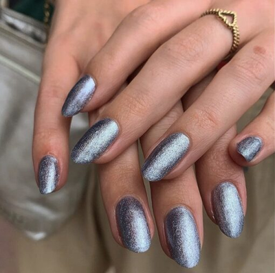 hands wearing 778 Bizzy Blizzard Trio by DND