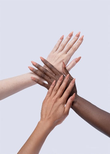 Swatch of Bad N Boujee Acrylic Powder By Valentino Beauty