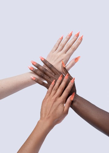 Swatch of 129 Glaze Gel Polish By Valentino Beauty