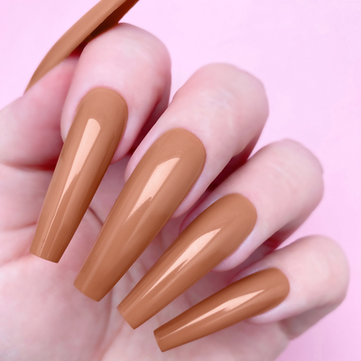 Swatch of 5018 It's A Mood Gel & Polish Duo All-in-One by Kiara Sky