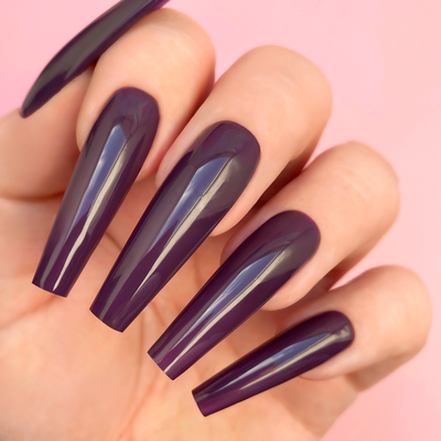 Swatch of 5063 Serial Chiller Gel & Polish Duo All-in-One by Kiara Sky