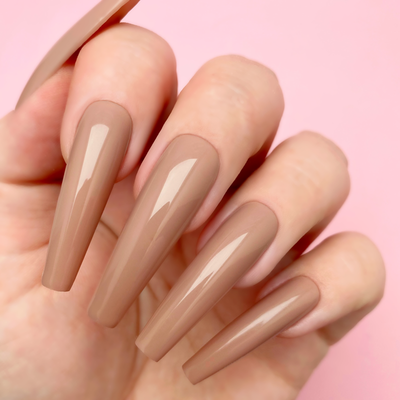 Swatch of D5020 Wake Up Call All-in-One Powder by Kiara Sky