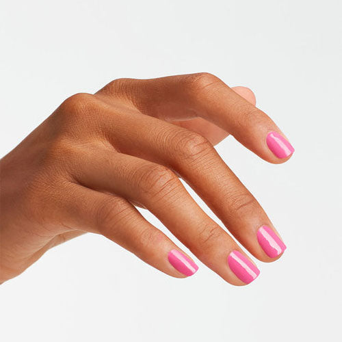 hands wearing B86 Shorts Story - Dip Powder 1.5oz by OPI