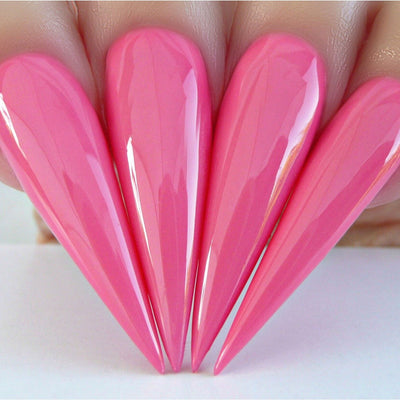 hands wearing 615 Grapefruit Cosmo Dip Powder by Kiara Sky