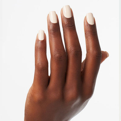 hands wearing E82 My Vampire Is Buff 1.5oz - Dip Powder 1.5oz by OPI