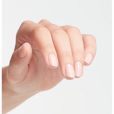 hands wearing S86 Bubble Bath Dip Powder 1.5oz by OPI