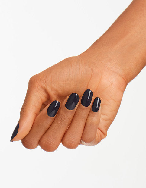 hands wearing I56 Suzi & The Arctic Fox Gel Polish by OPI