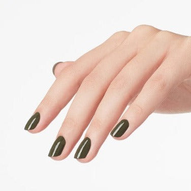 hands wearing W55 SUZI - THE FIRST LADY OF NAILS - Dip Powder 1.5oz by OPI