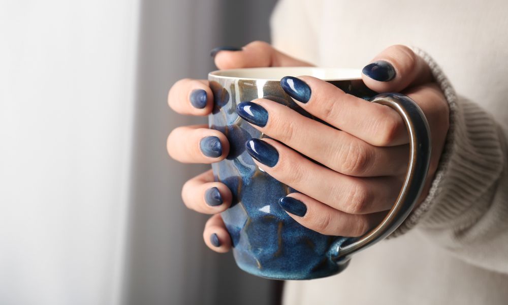 The Differences Between Nail Extensions and Acrylic Tips