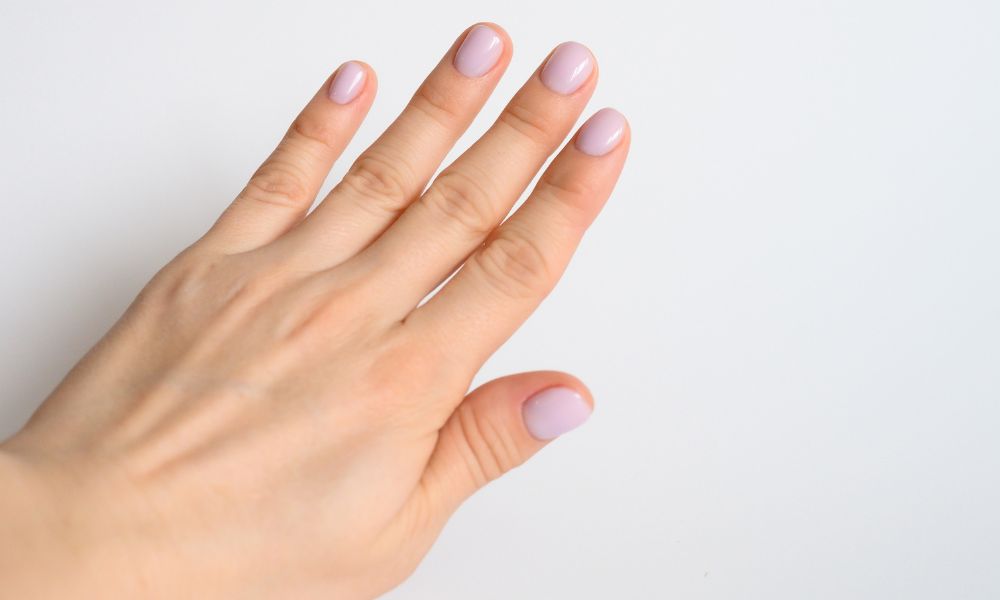 What Are the Best Nail Polish Colors for Short Nails?