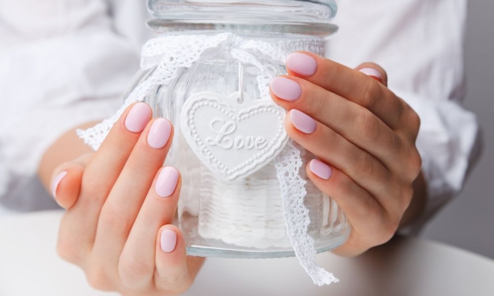 5 Unique Nail Trends for Weddings in 2022