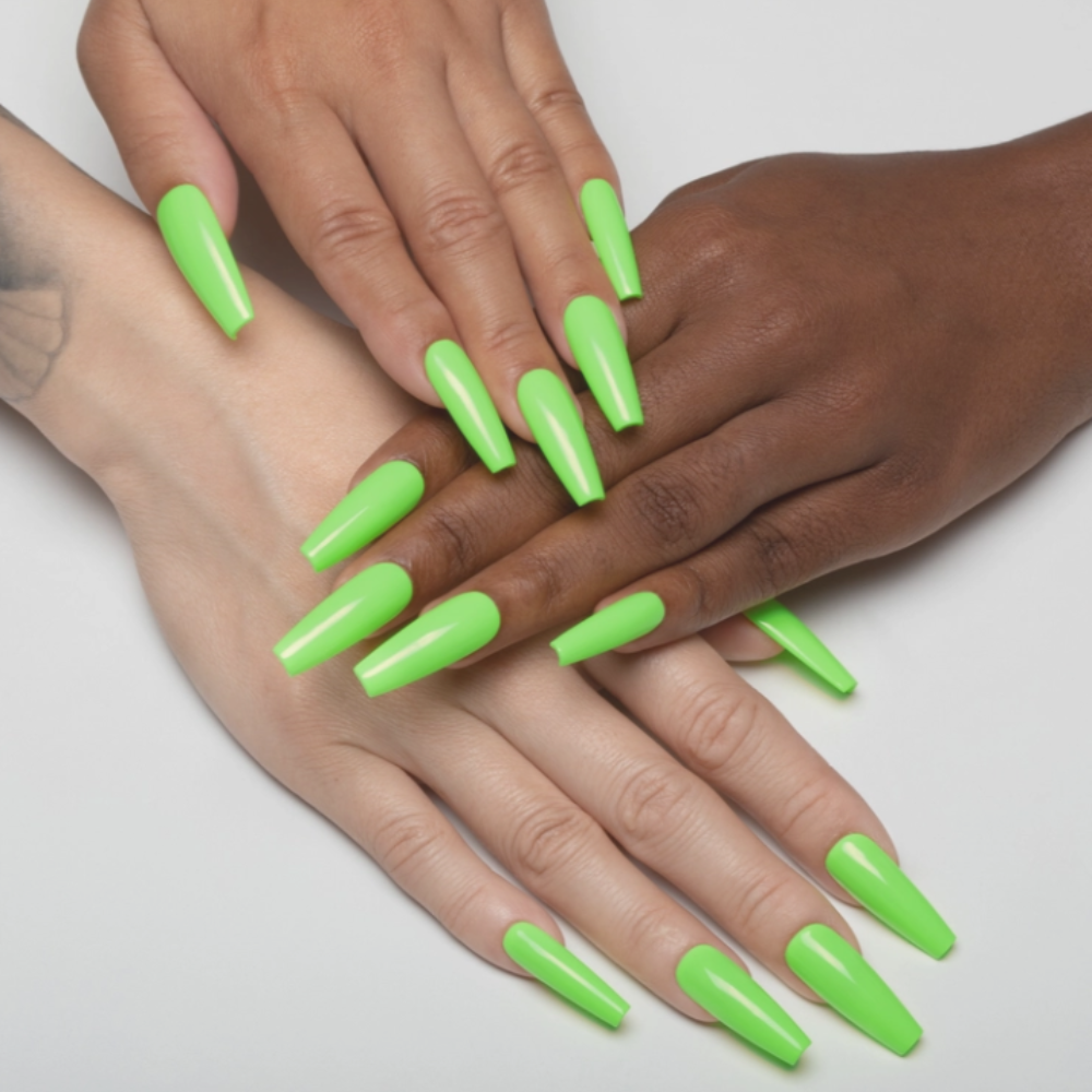 Apres Gel Couleur (HEMA-free, TPO-free) - 205 Gen X Slime hand