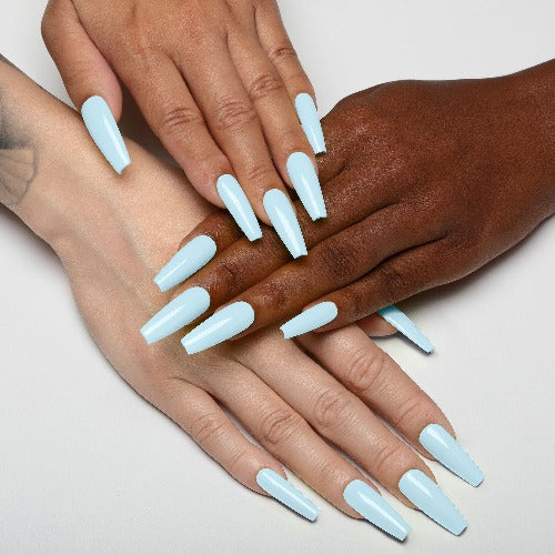 Apres Gel Couleur (HEMA-free, TPO-free) - 244 Sky High hand