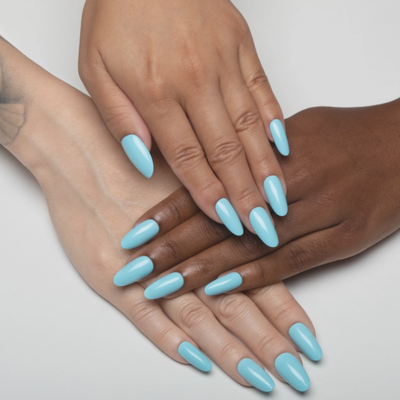 Apres Gel Couleur (HEMA-free, TPO-free) - 250 Find My Porpoise hand