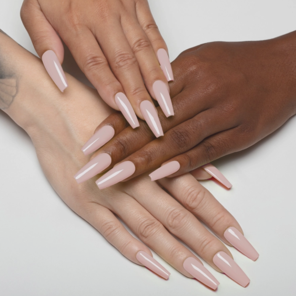 Apres Gel Couleur (HEMA-free, TPO-free) - 294 Shell Yeah hand