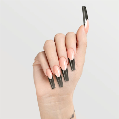 Chaun Legend Glaze Gel - LGG12 Midnight Mezcal hand