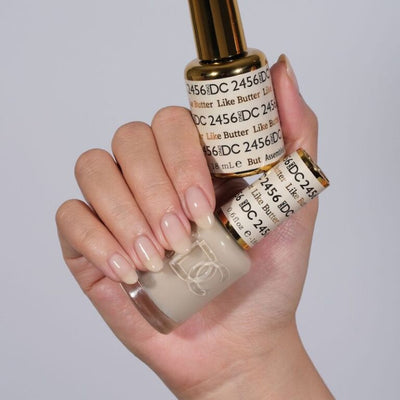 hands wearing 2456 Like Butter Gel & Polish Duo by DND DC