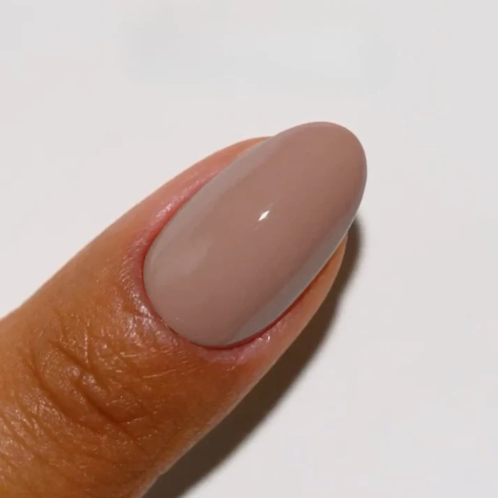 Swatch of 311 Natural Duo By DND DC Gel