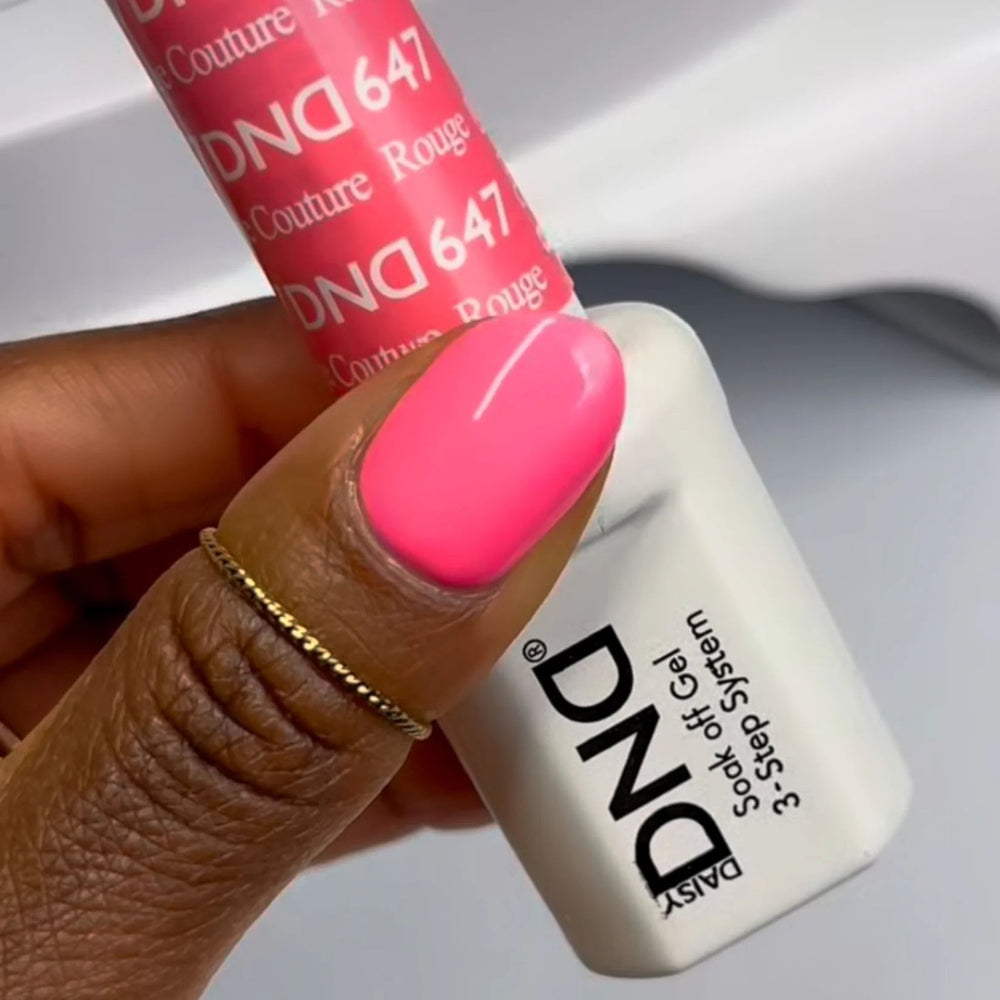 hand wearing DND Duo gel polish 647 Rouge Couture